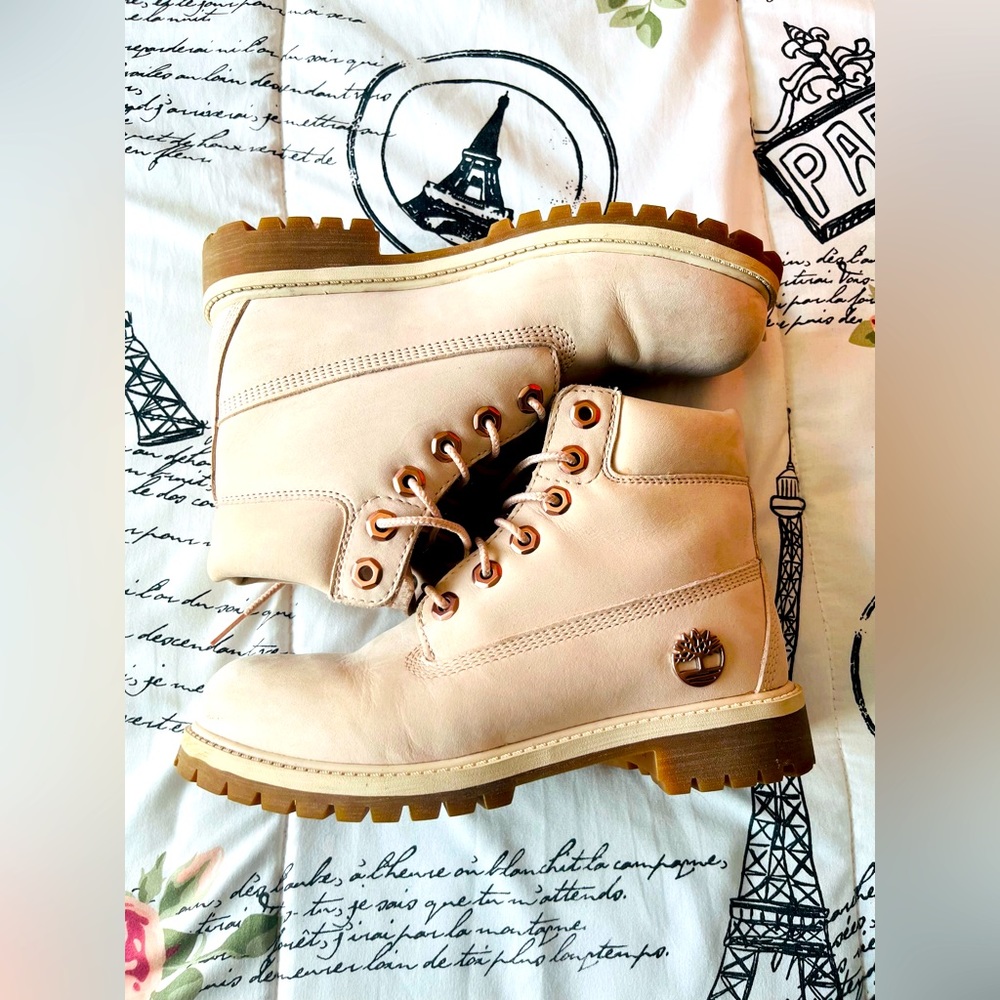 Timberlands - Picture 3 of 4